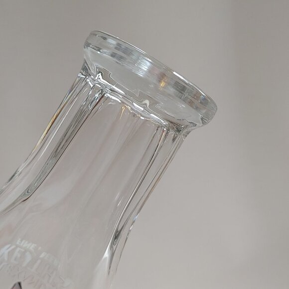 Alexander Keith's Pint Glasses PAIR Beveled Base - Picture 5 of 6